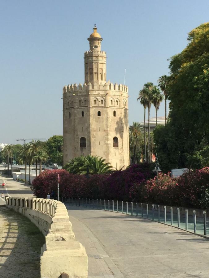 Betis A La Orilla Del Guadalquivir & Vistas A La Giralda Leilighet Sevilla Eksteriør bilde