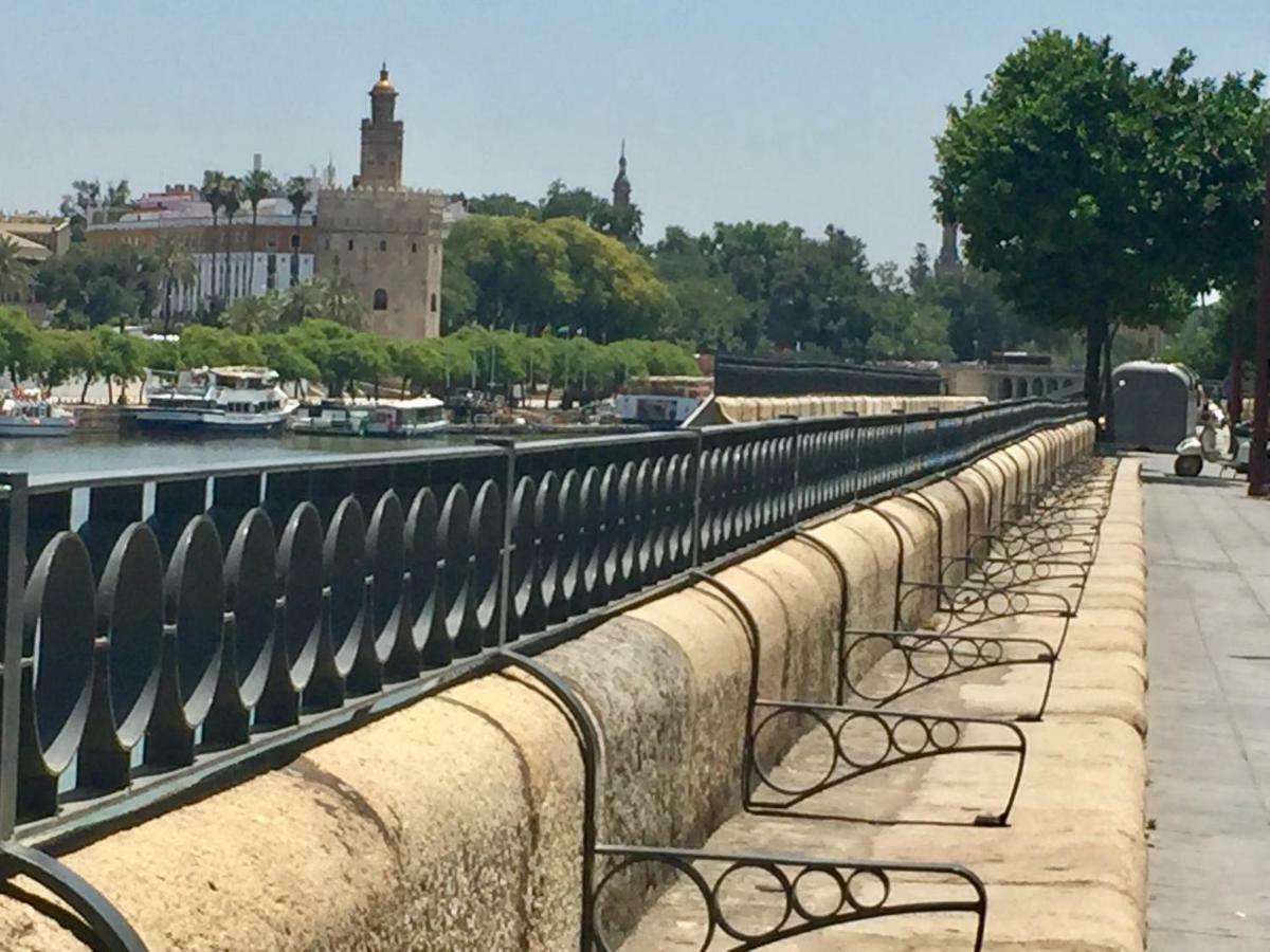 Betis A La Orilla Del Guadalquivir & Vistas A La Giralda Leilighet Sevilla Eksteriør bilde